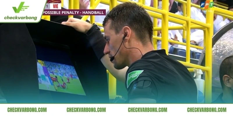 Hệ thống tổ VAR hoạt động ra sao hiện nay