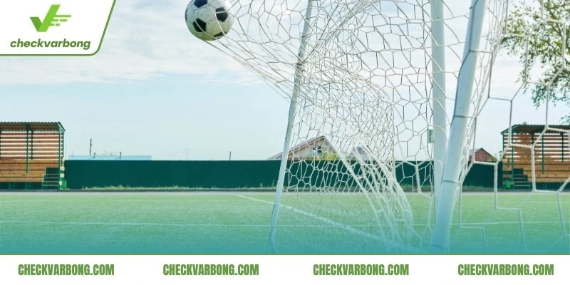 So sánh khung thành các loại sân bóng